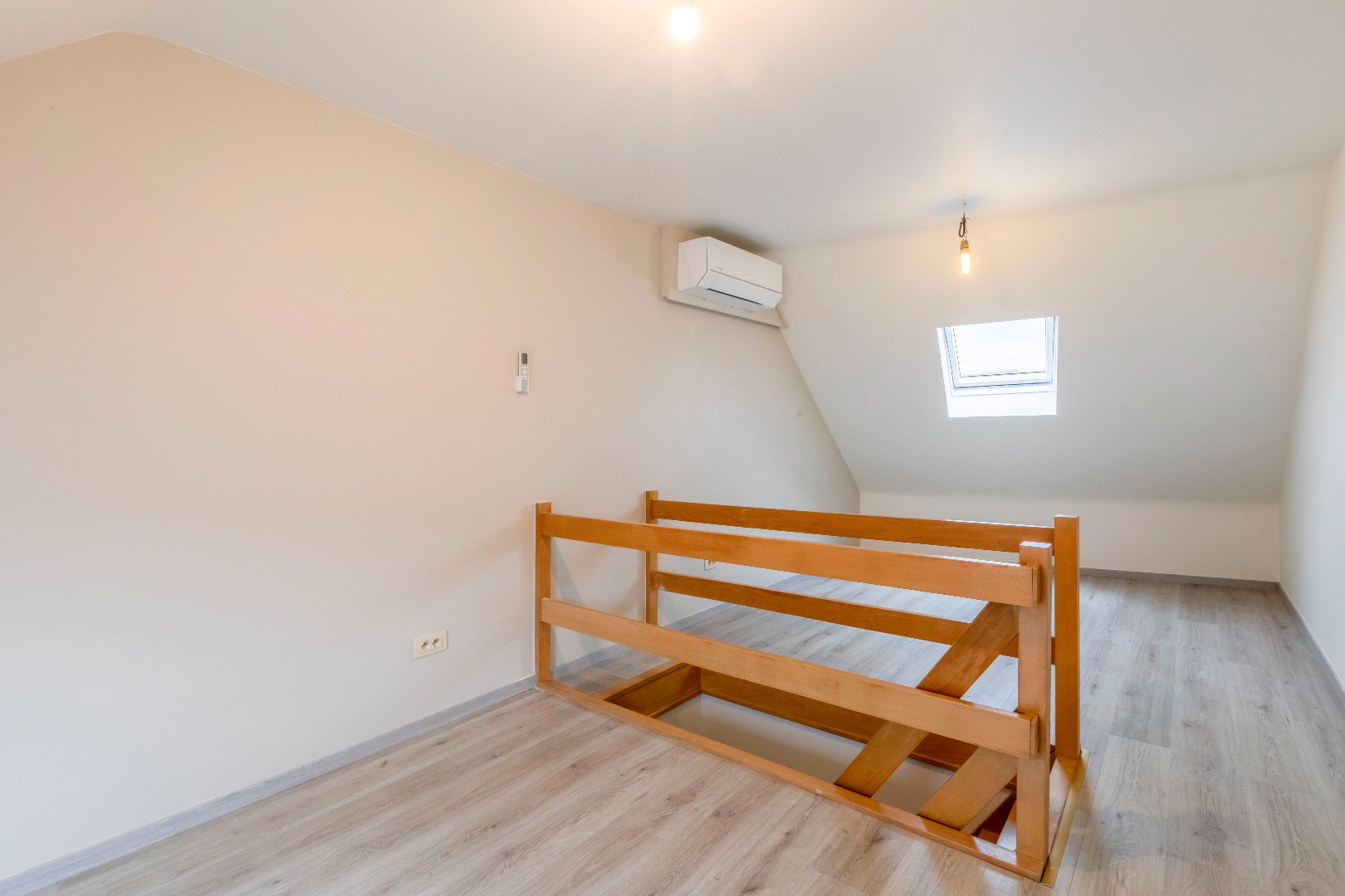 Gerenoveerde woning gelegen in de Bloemekenswijk 