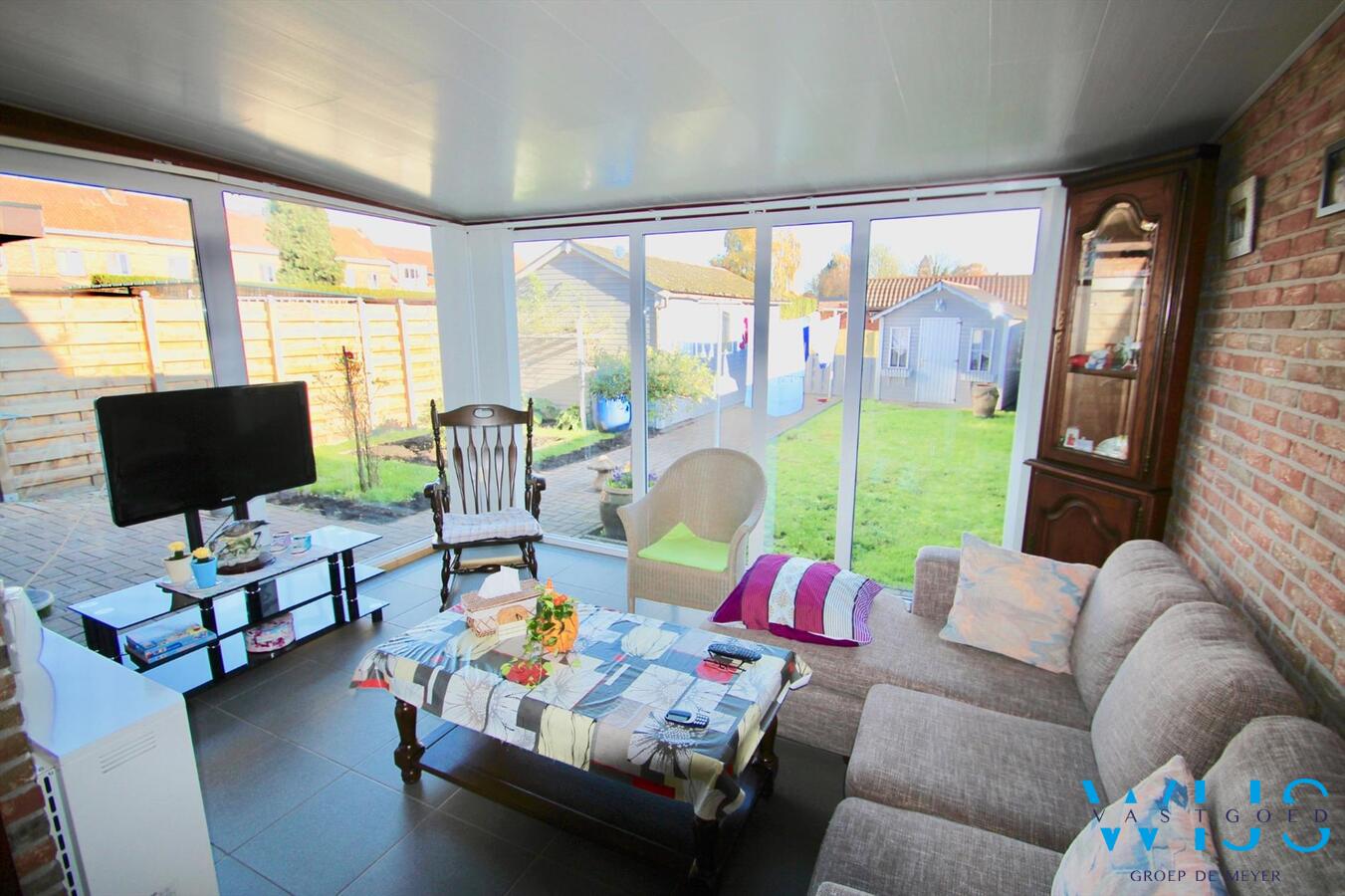 Praktische instapklare rijwoning gelegen in een rustige straat te Rieme! 