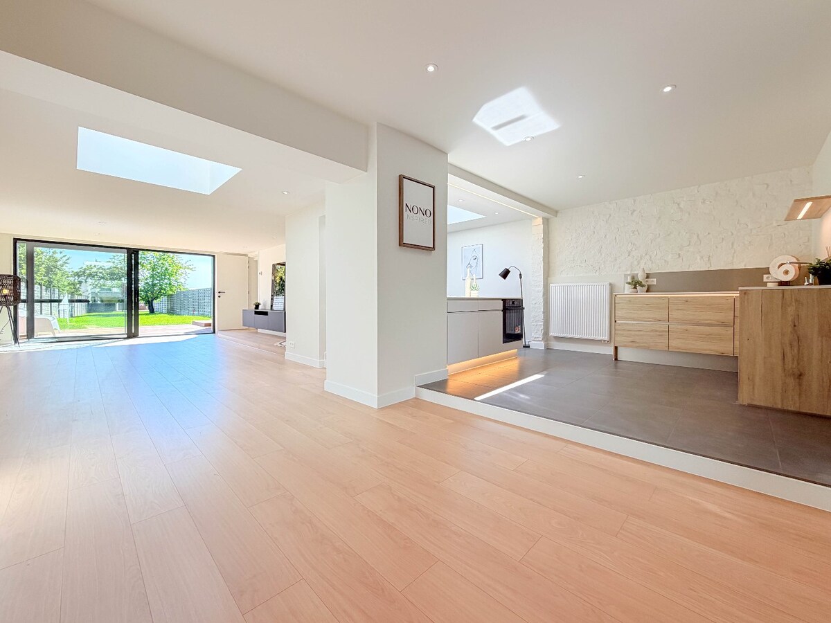 Prachtige ruime woning met grote zonnige tuin !    **** NONO INSPIRED **** 