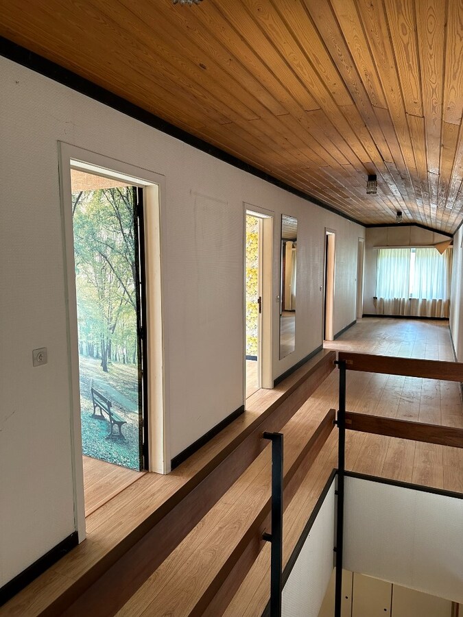 Ruime te renoveren woning met 5 slaapkamers op 1.250 m² 