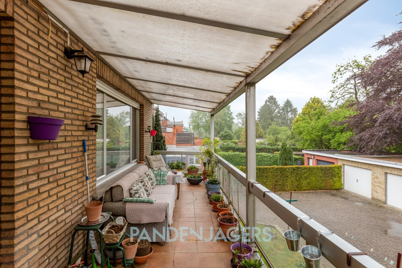 Ruim appartement in kleinschalige building te Brasschaat 