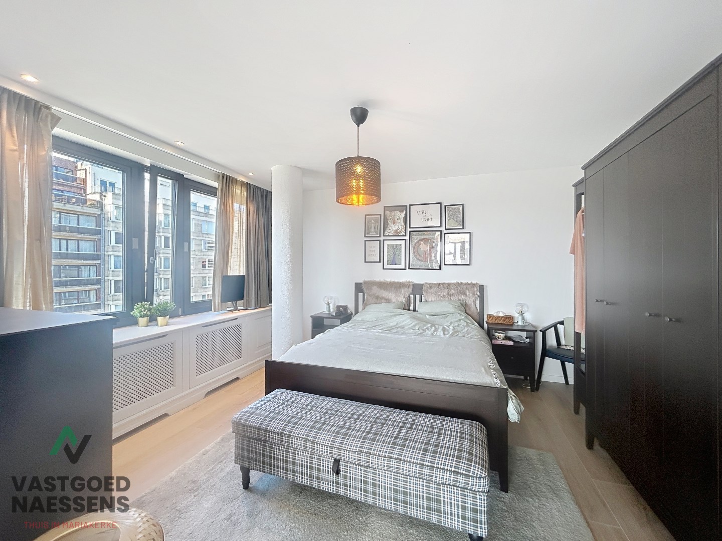 Magnifique appartement de 2 chambres avec vue panoramique et terrasse. 