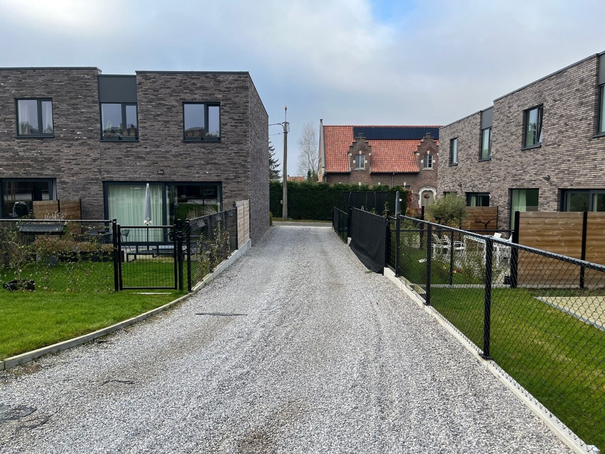 Carport - Gavere centrum. 