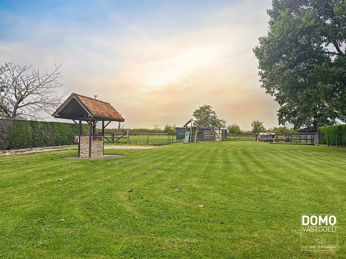 Prachtige gerenoveerde Hoeve met knap groen uitzicht in Herk-de-Stad 
