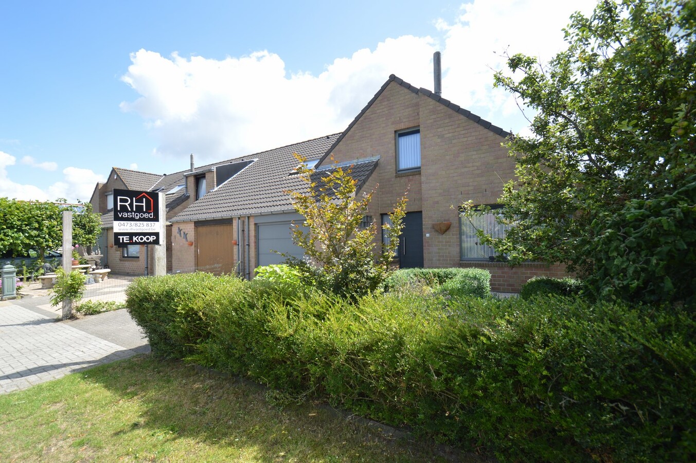 Mooie, zeer rustig gelegen halfopen woning op 508 m² grond - Moerkerke 