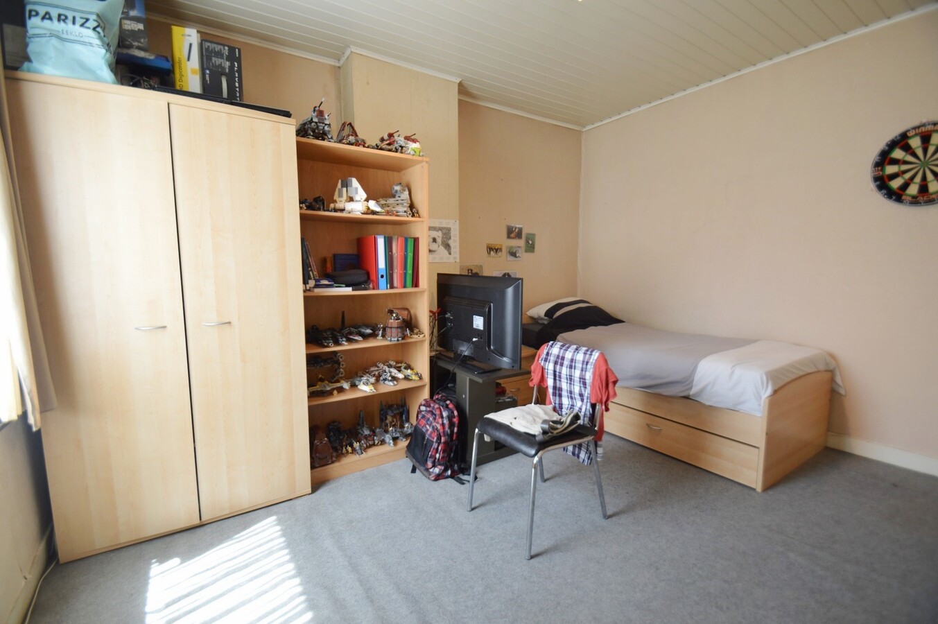 Te renoveren, centraal gelegen woning op 246m² grond - Heist 