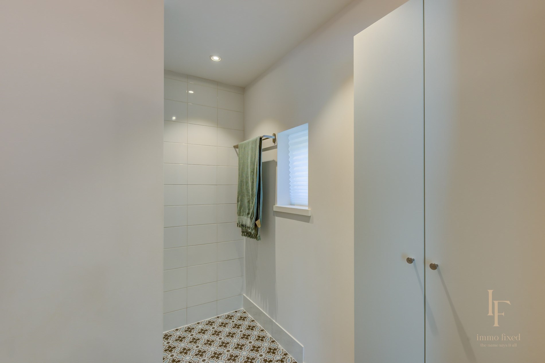 Een langgevelhoeve met bijgebouw! 