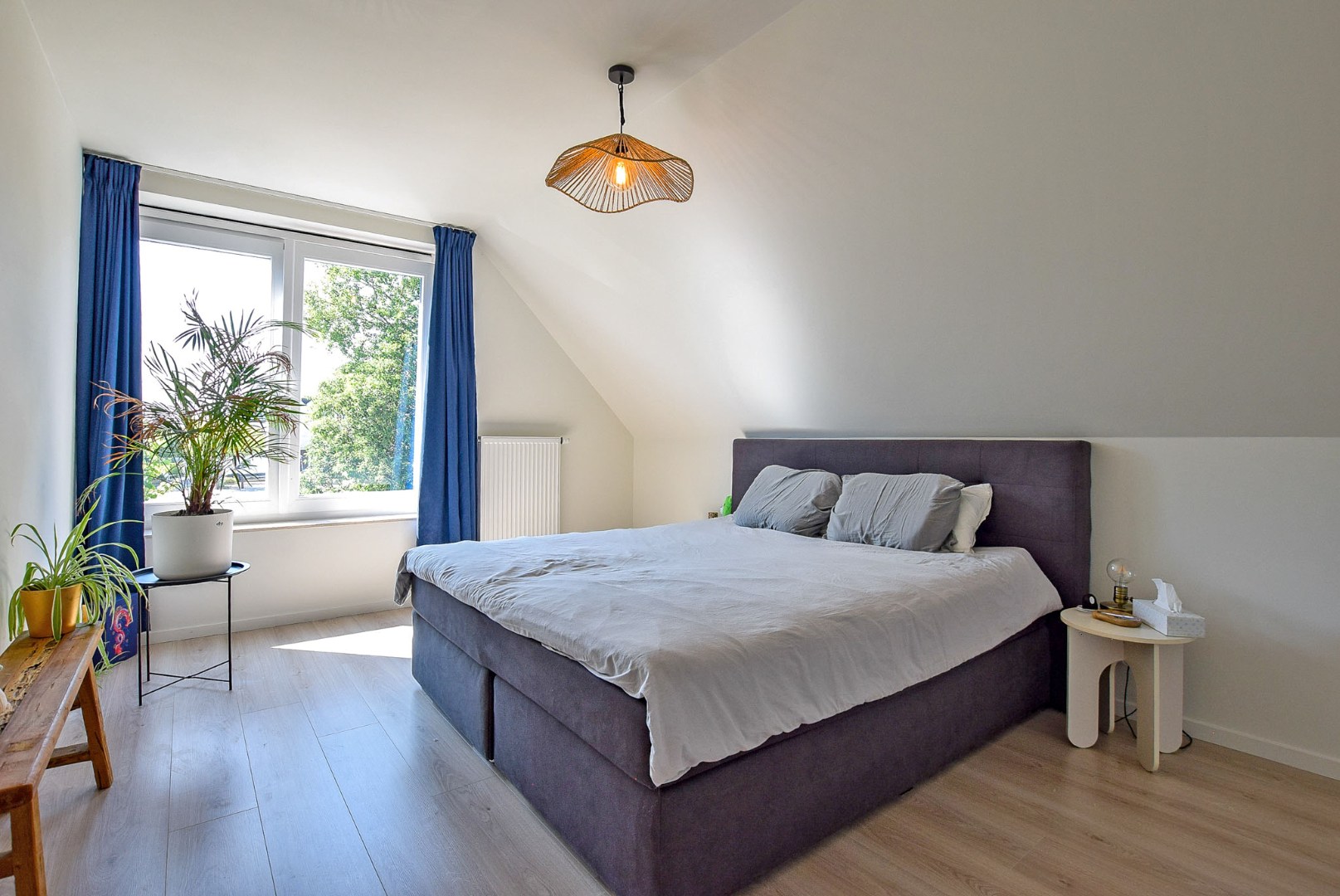 Prachtig afgewerkte zeer lichtrijke nieuwbouwwoning te Ramskapelle (Nieuwpoort). 