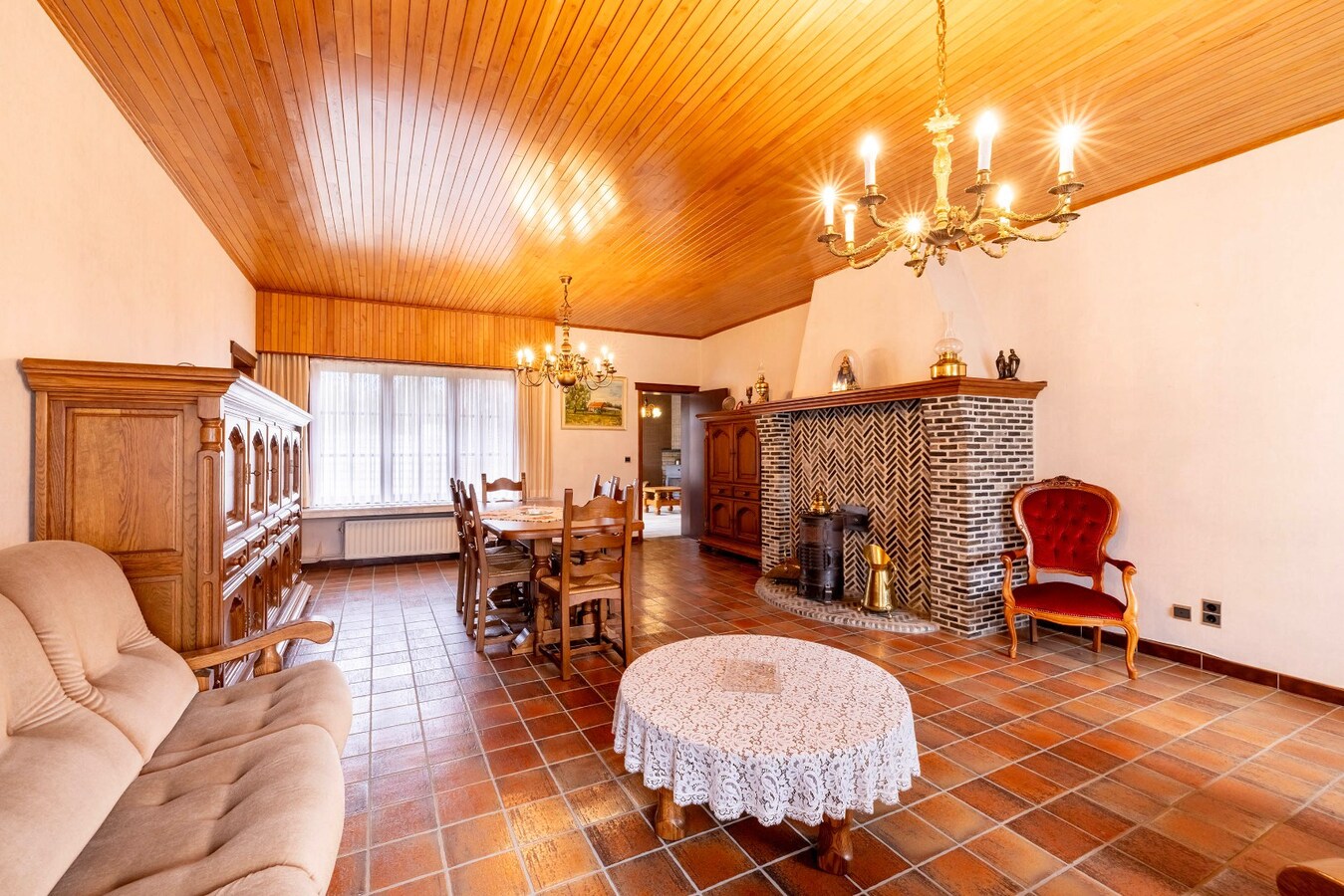 Landelijk gelegen woning met weiland op 90a 35ca 