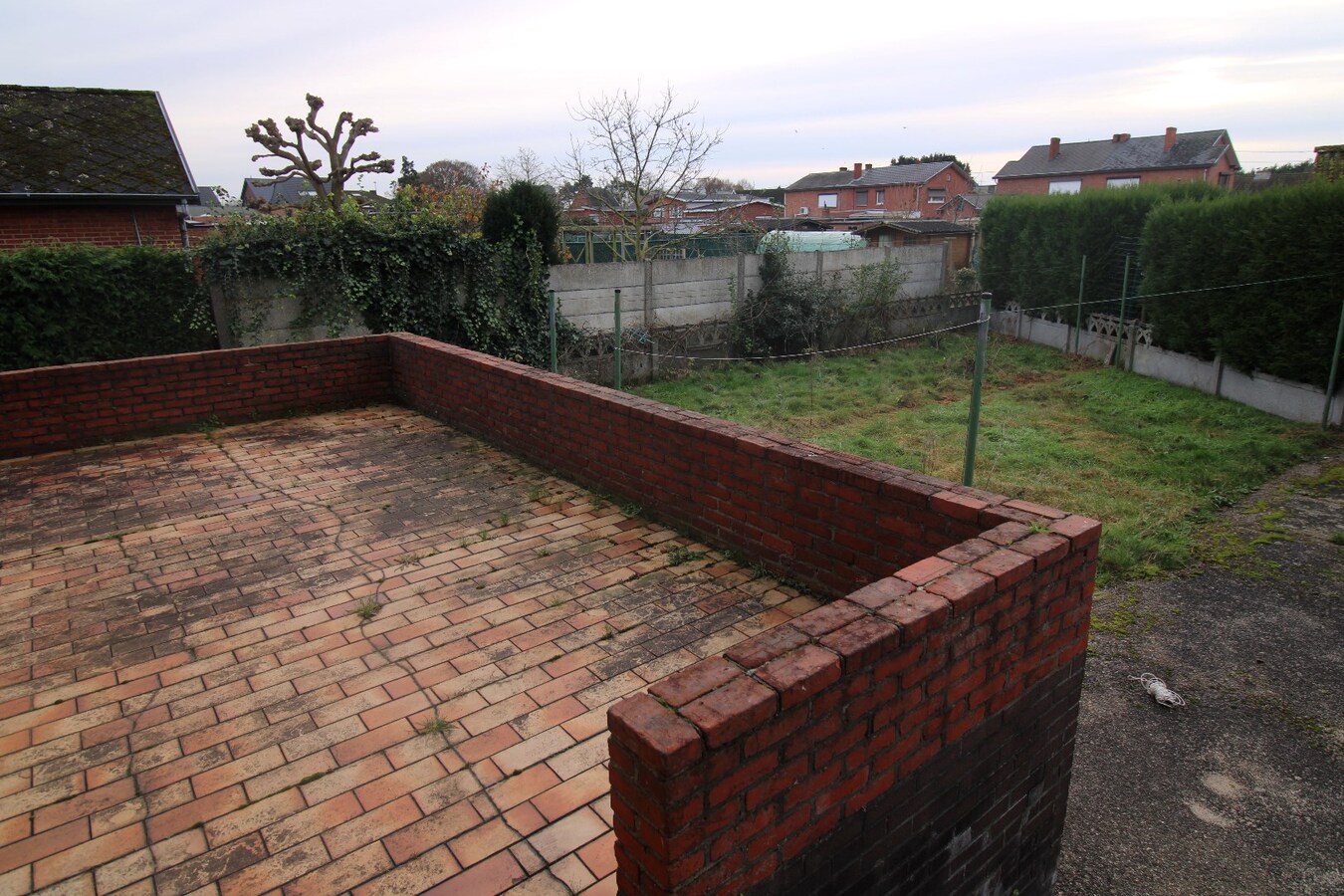 Te renoveren, zeer rustig gelegen open bebouwing 