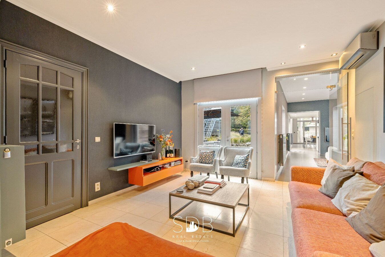 Prachtige woning met paardenfaciliteiten op 11.703m² 