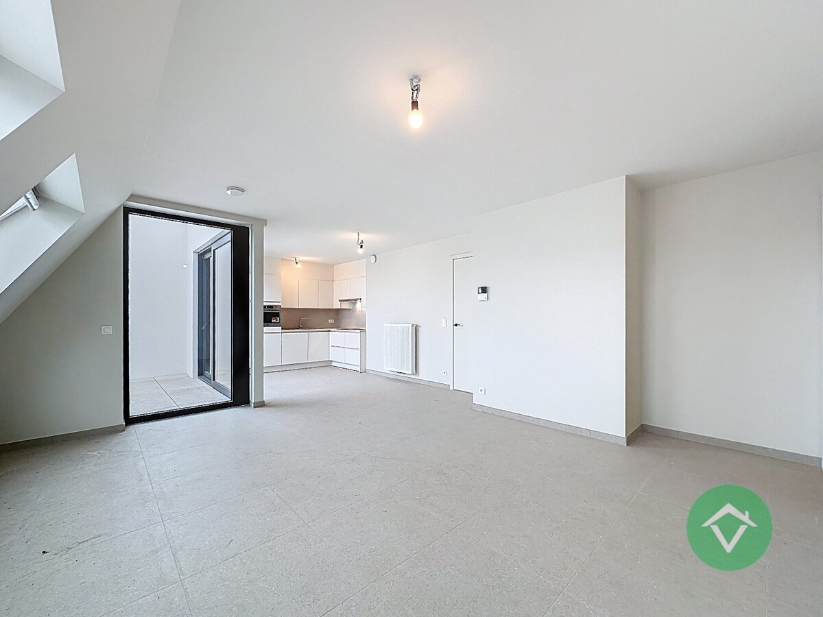 Uniek nieuwbouw appartement met 2 slaapkamers en veel zonlicht te Eernegem 