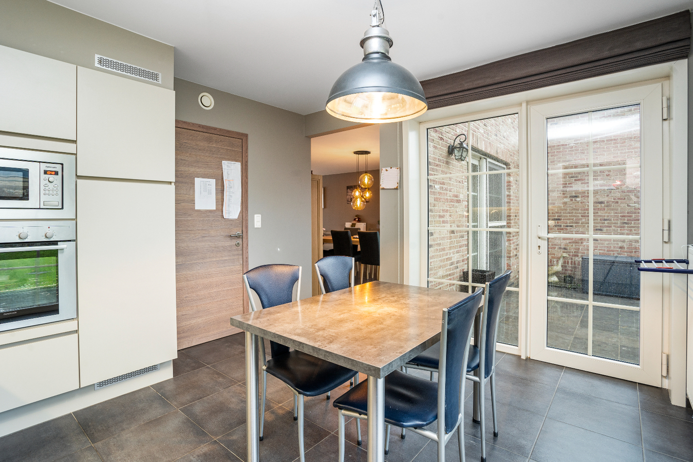 Uitstekend gelegen, energiezuinige woning met 3 slaapkamers en garage 