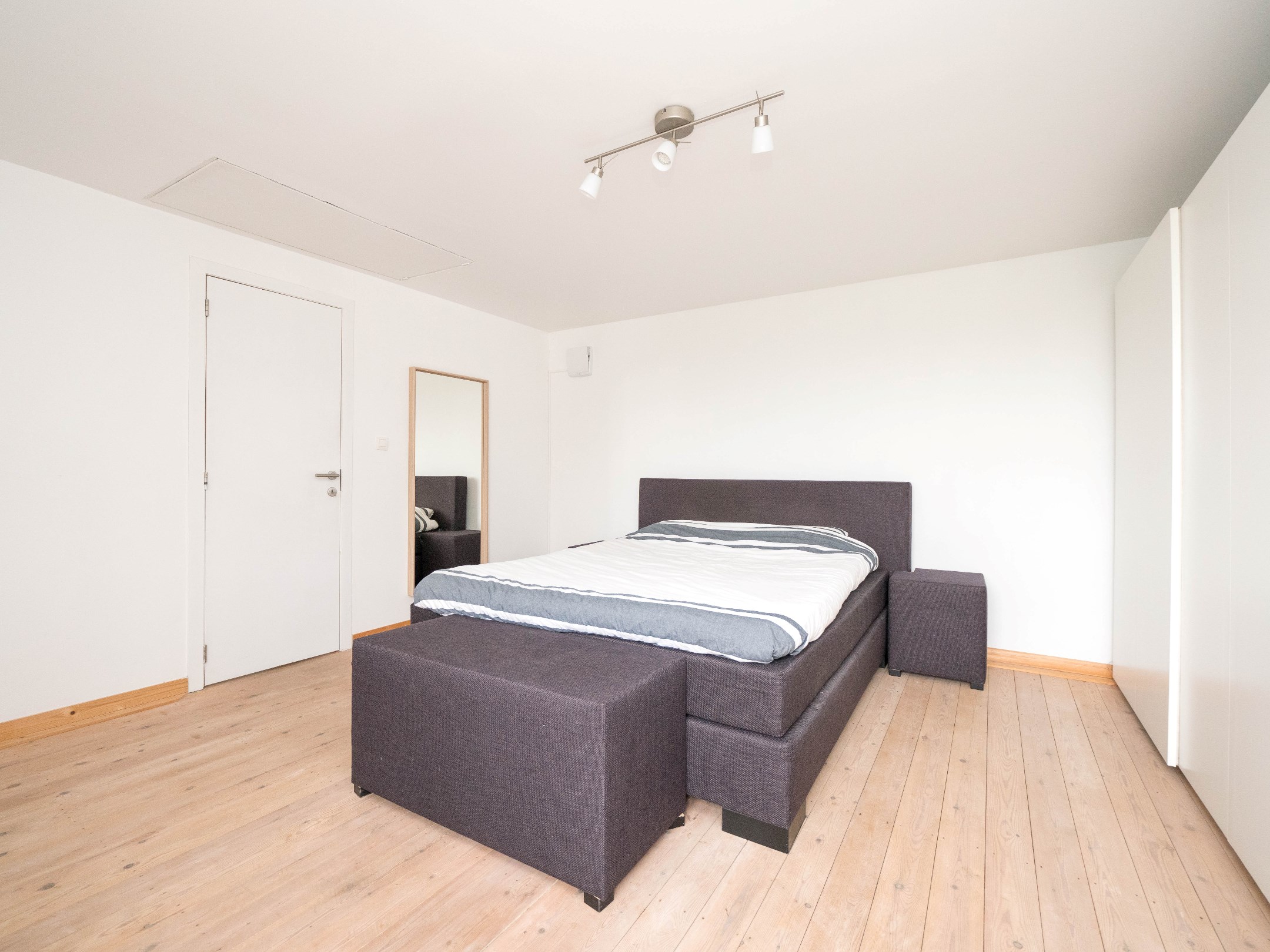 Gerenoveerde woning met grote tuin 