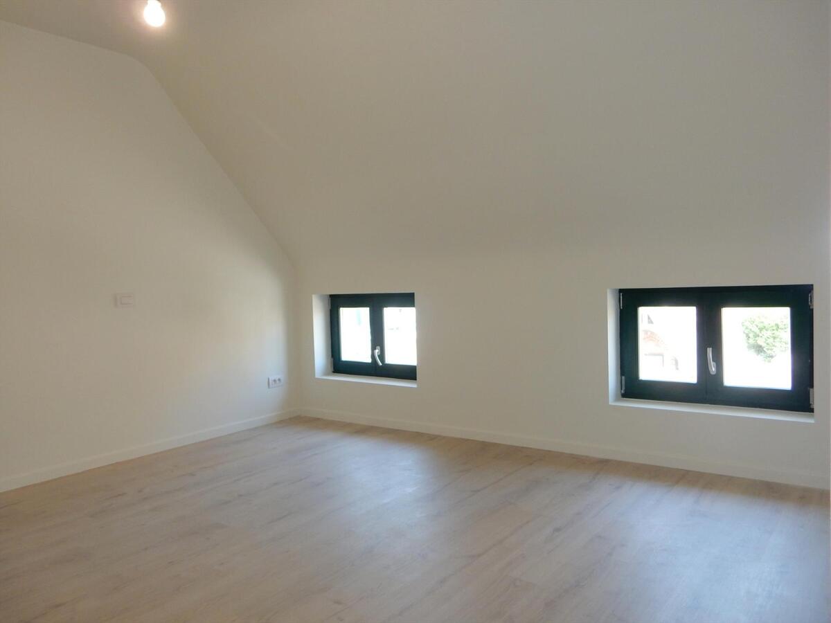 Gerenoveerde woning te Houtave 