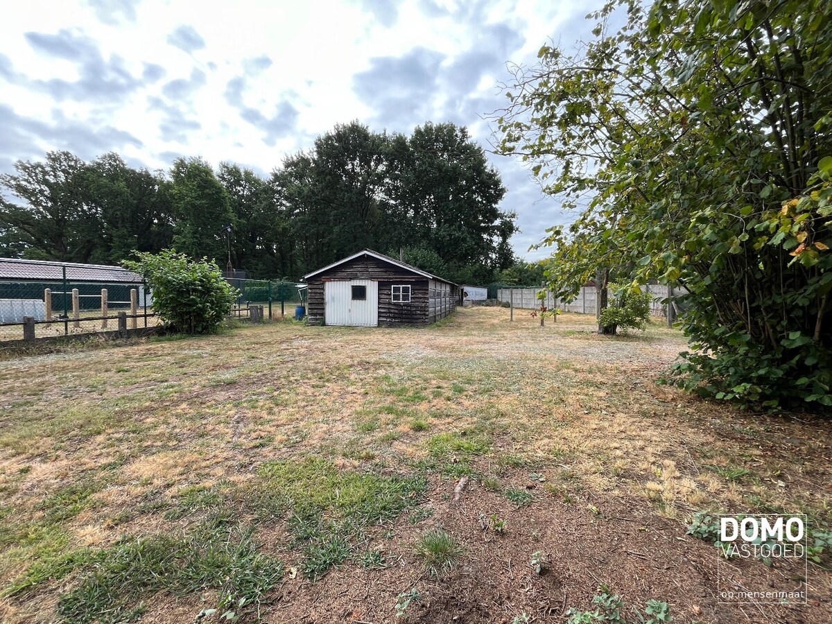 RUIME GELIJKVLOERSE WONING OP EEN PERCEEL VAN 12A 80CA MET 3 SLAAPKAMERS, EN GARAGE TE BOEKT (HEUSDEN-ZOLDER) 