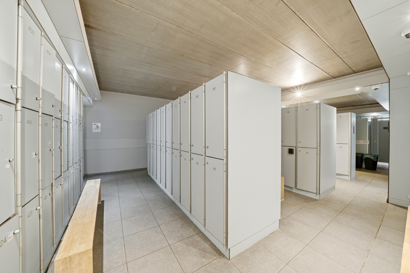 Uitzonderlijk bedrijfsgebouw met 1.210 m² en eindeloze mogelijkheden 
