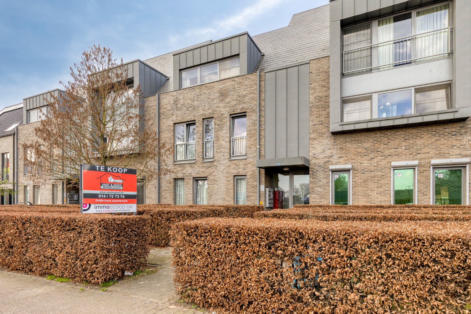 Instapklaar gelijkvloers appartement met 2 slpk. en ruim terras in Geel 