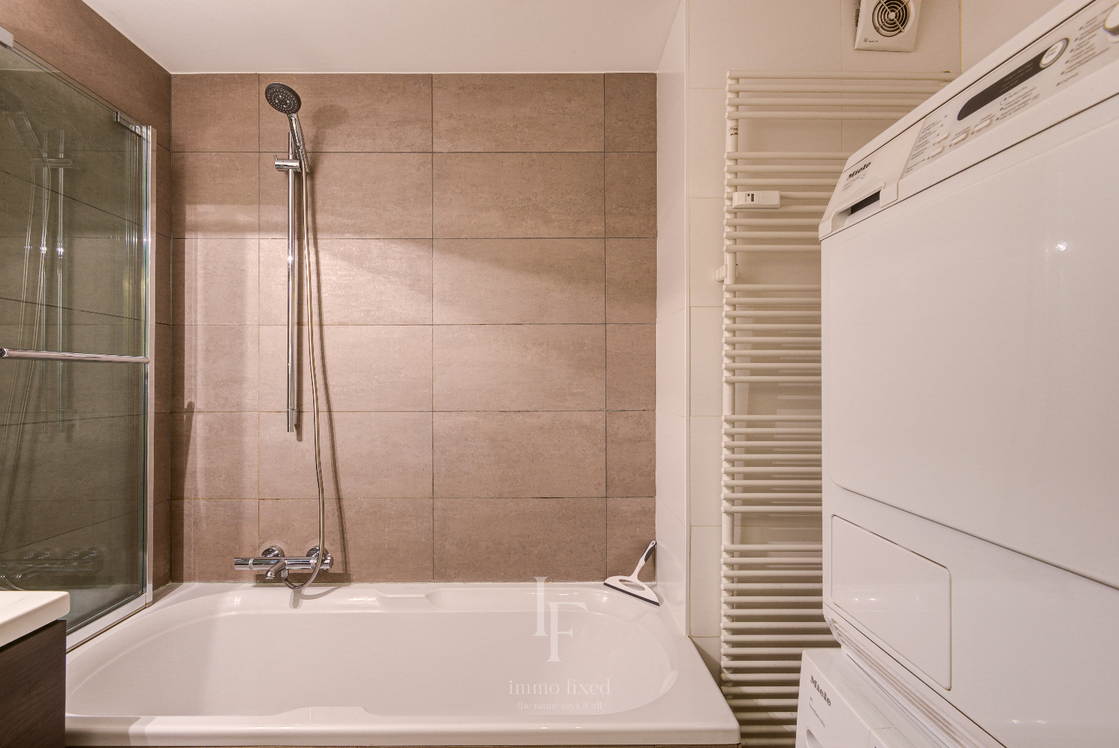 Duplex met 3 SLKS + terras te BERCHEM! 