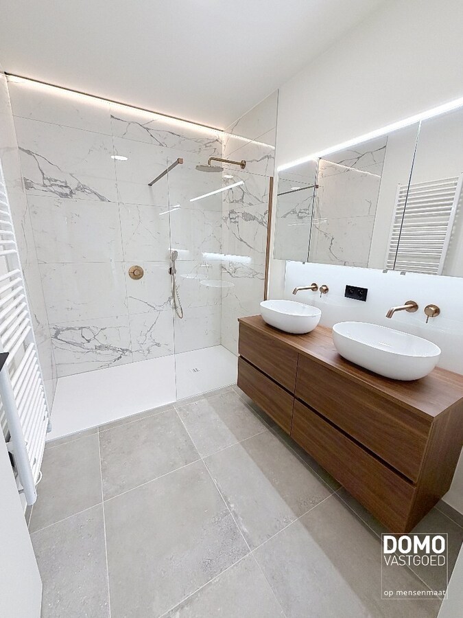 high-end volledig afgewerkte instapklare appartementen. 