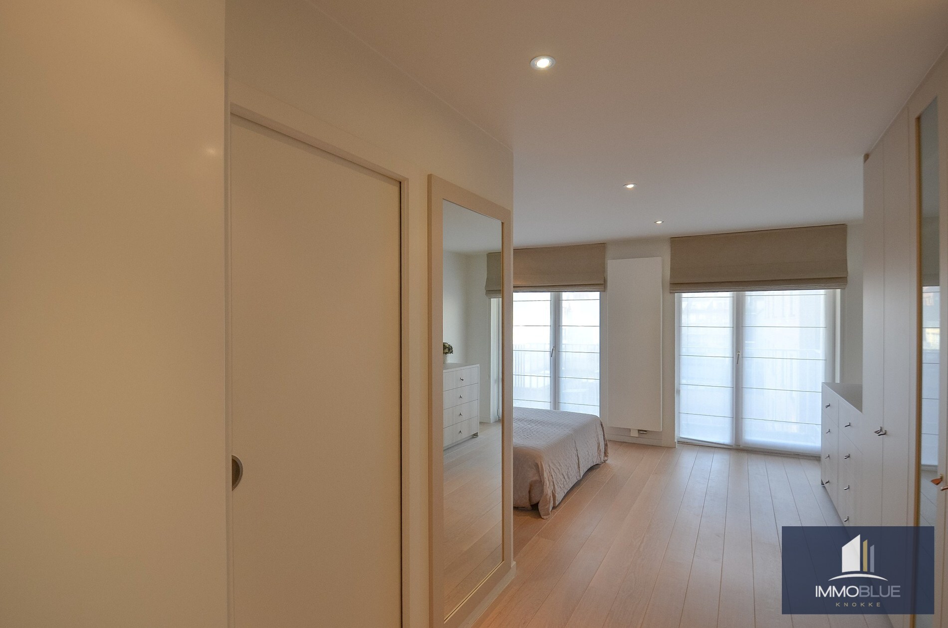 Topaanbieding – Uitzonderlijk ruim appartement gelegen in een stijlvolle residentie. 