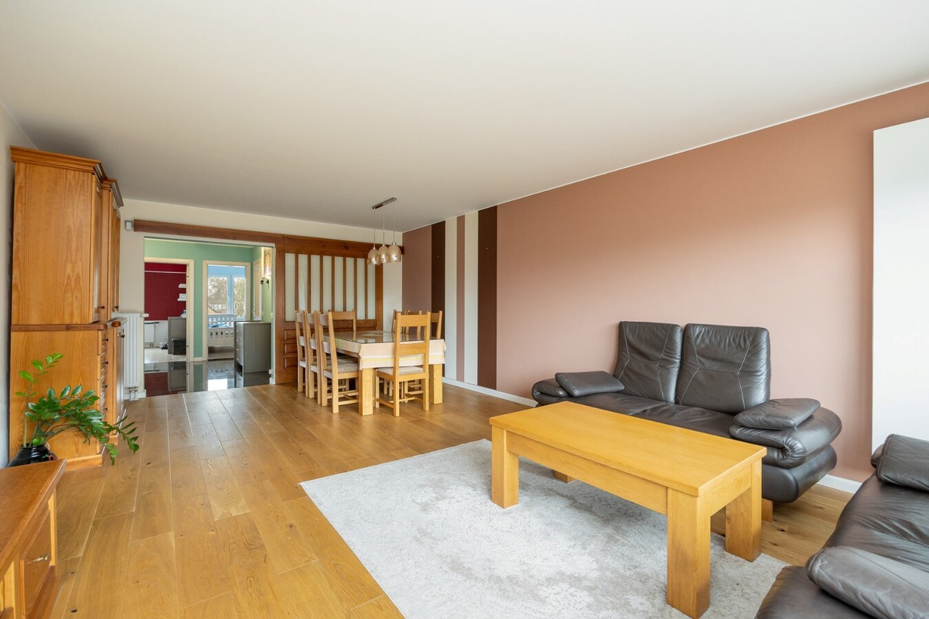 Modern appartement met twee slaapkamers en terras te Deurne! 