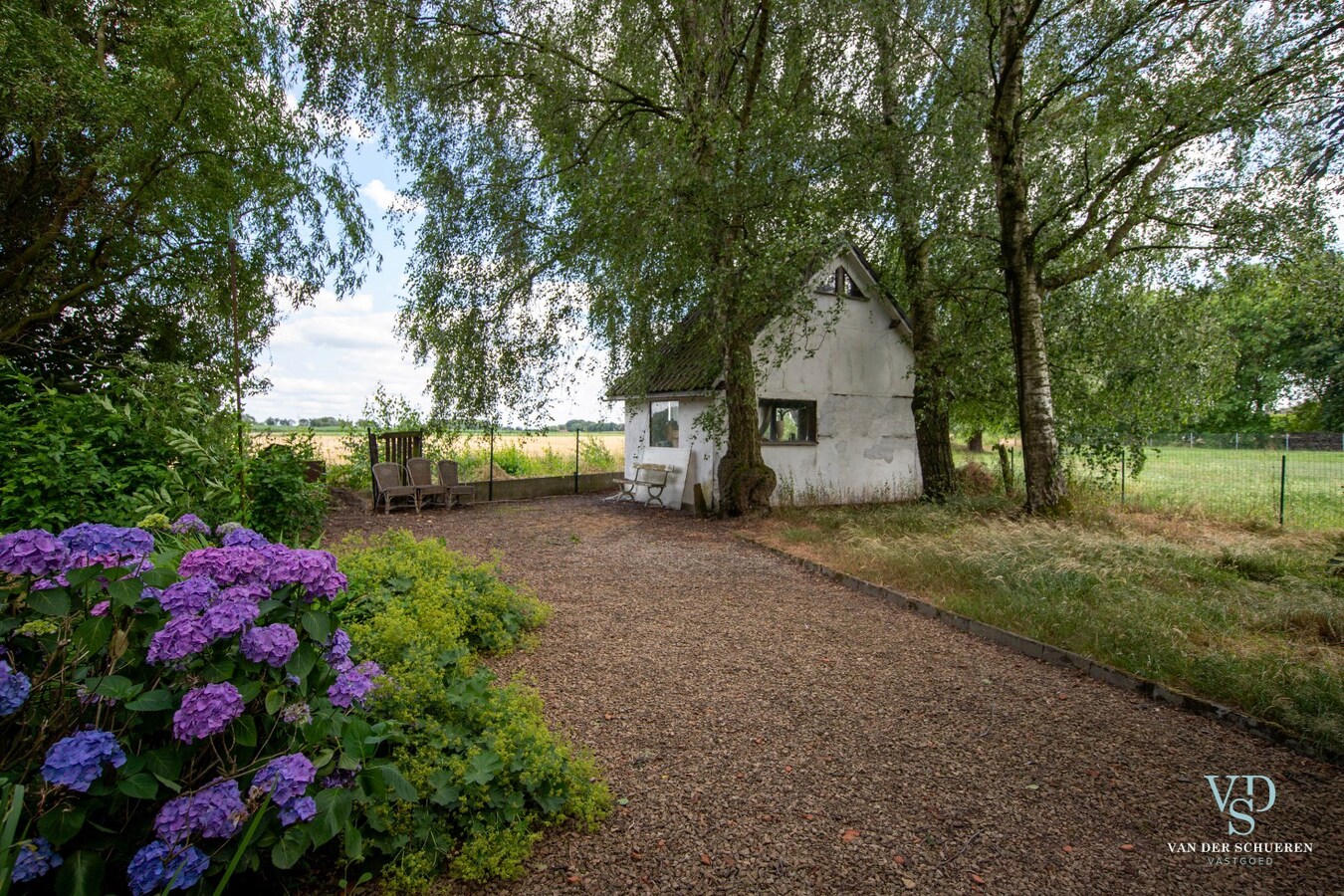 Charmante woning nabij centrum Gavere (op ca. 1255 m²) 