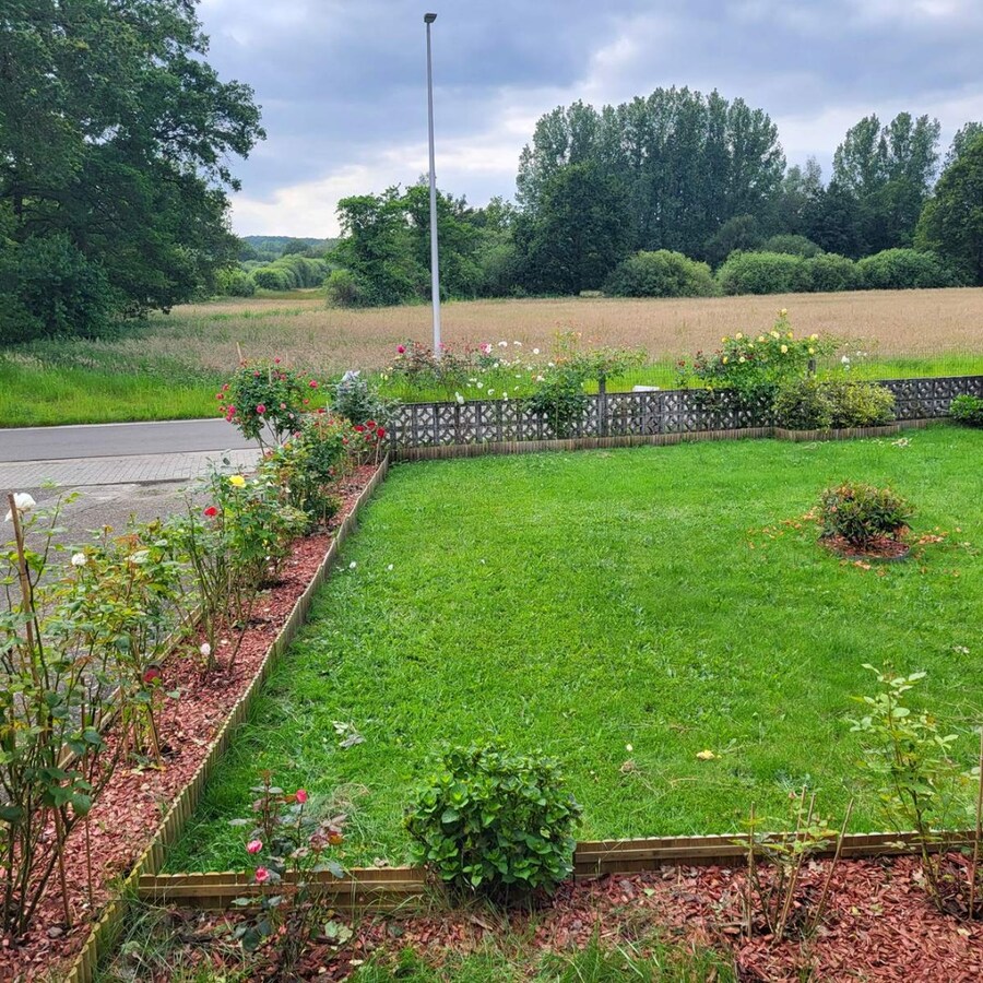 Zeer rustig gelegen gelijkvloerse woning met drie slaapkamers 