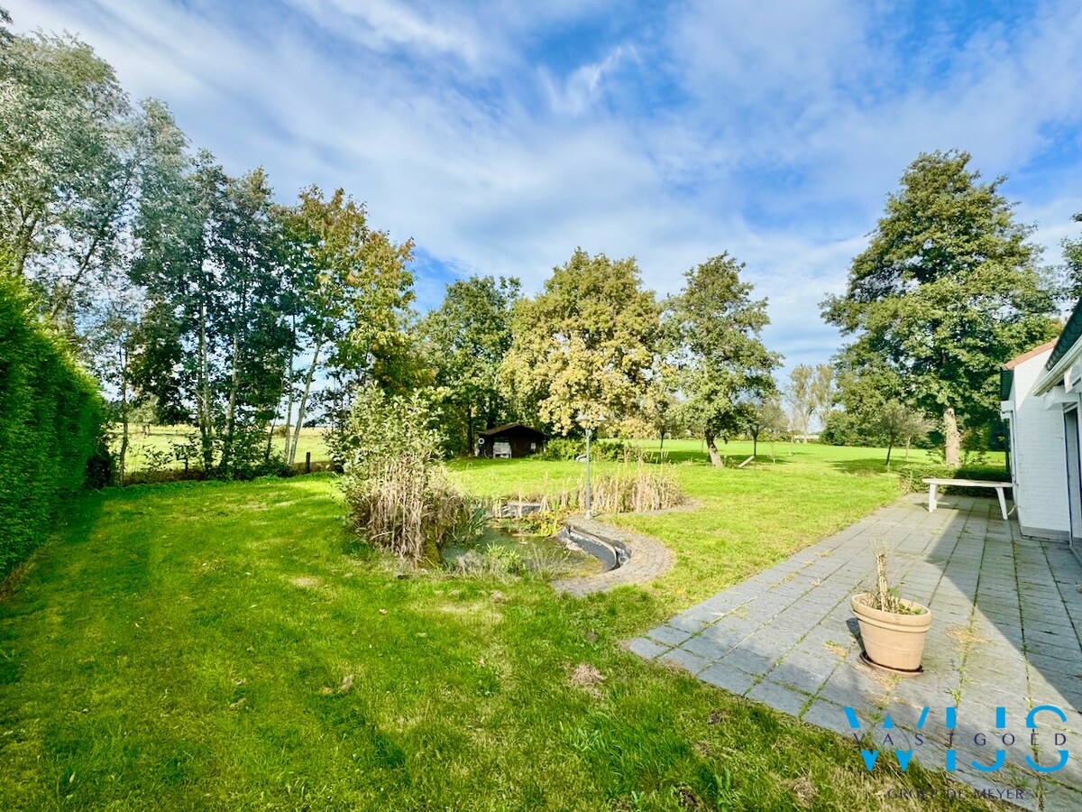 Tijdloze woning op 4.299 m² te Ertvelde 