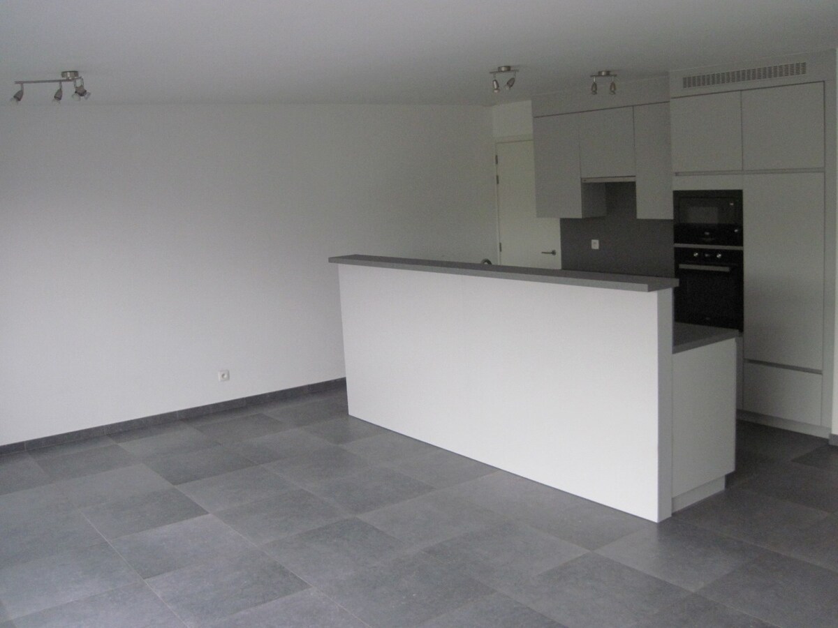 Modern, eigentijds BEN appartement . 