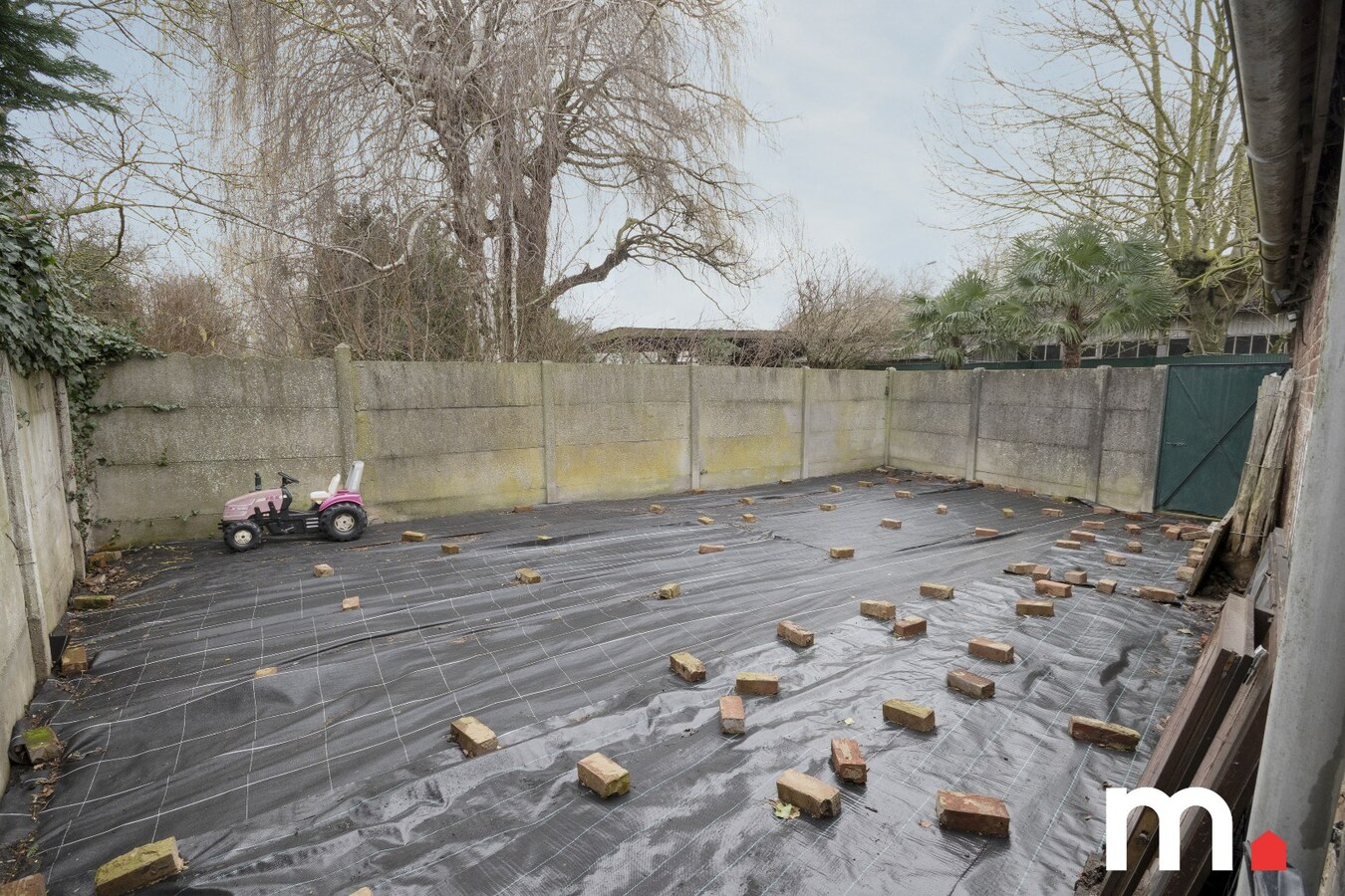 Centrumwoning met 3 slaapkamers en zonnige tuin te Moen! 