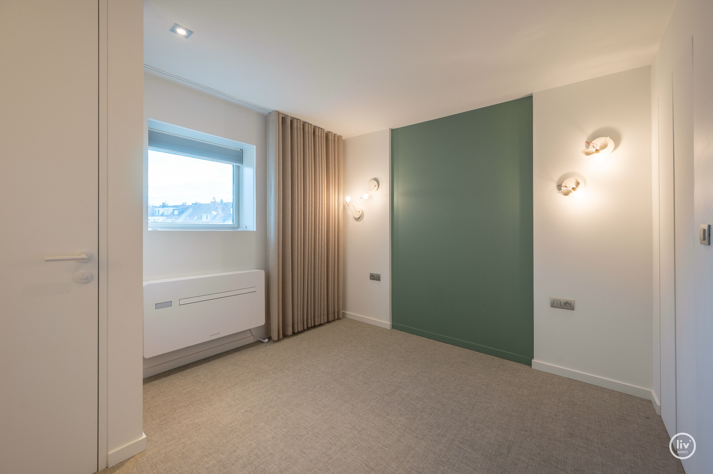 Stijlvolle en instapklare duplex met 2 ruime slaapkamers nabij het Rubensplein 
