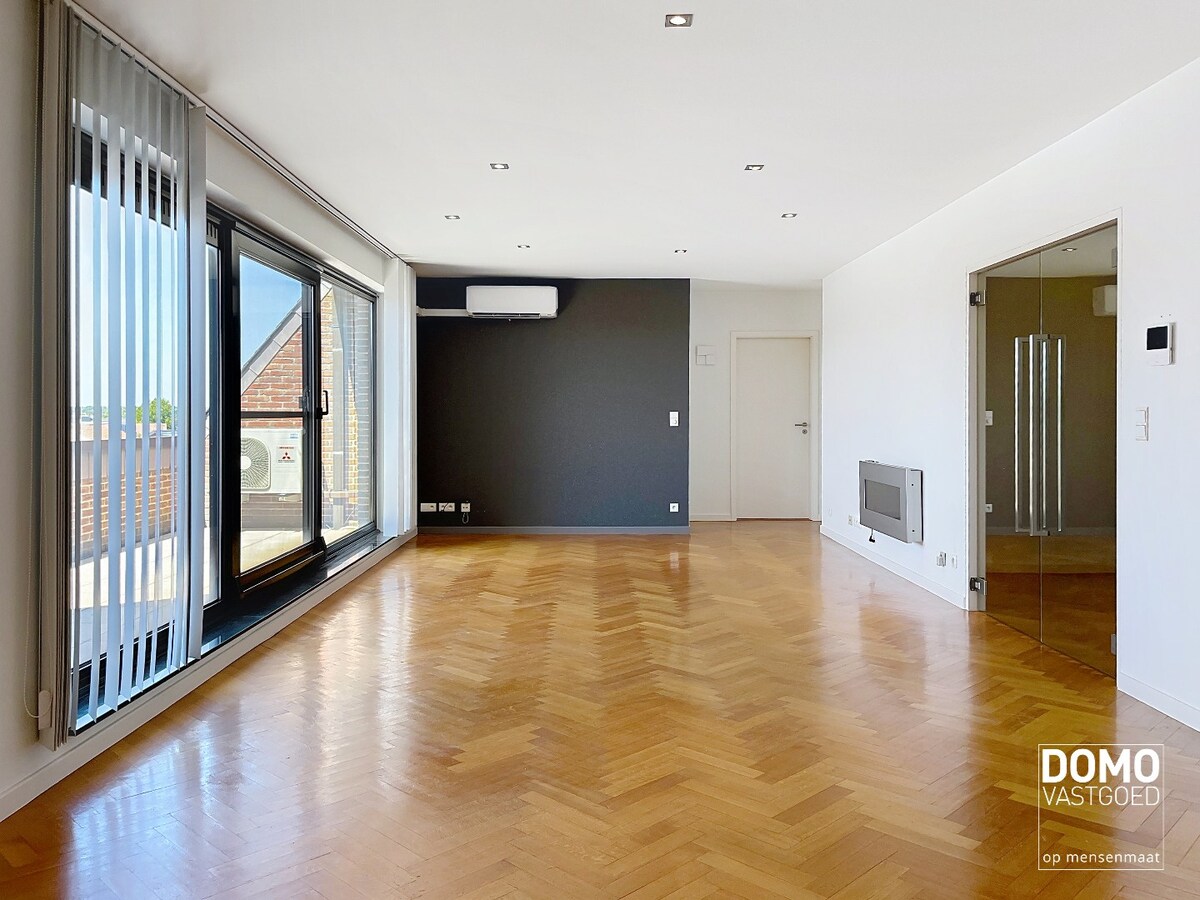 Gerenoveerd appartement in het centrum van Kuringen – 118m² - EPC label: C 