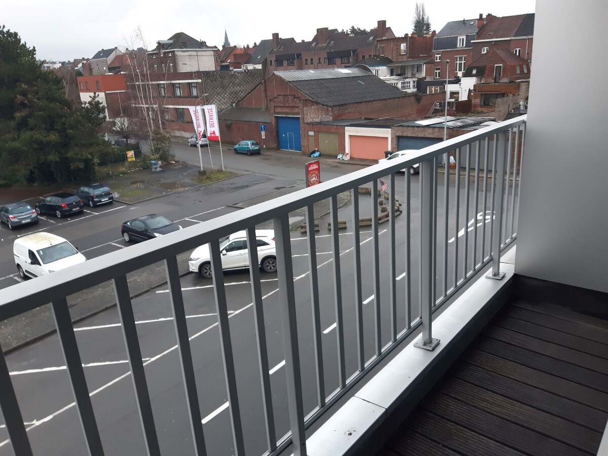 Ruim appartement met 2 terrassen. 