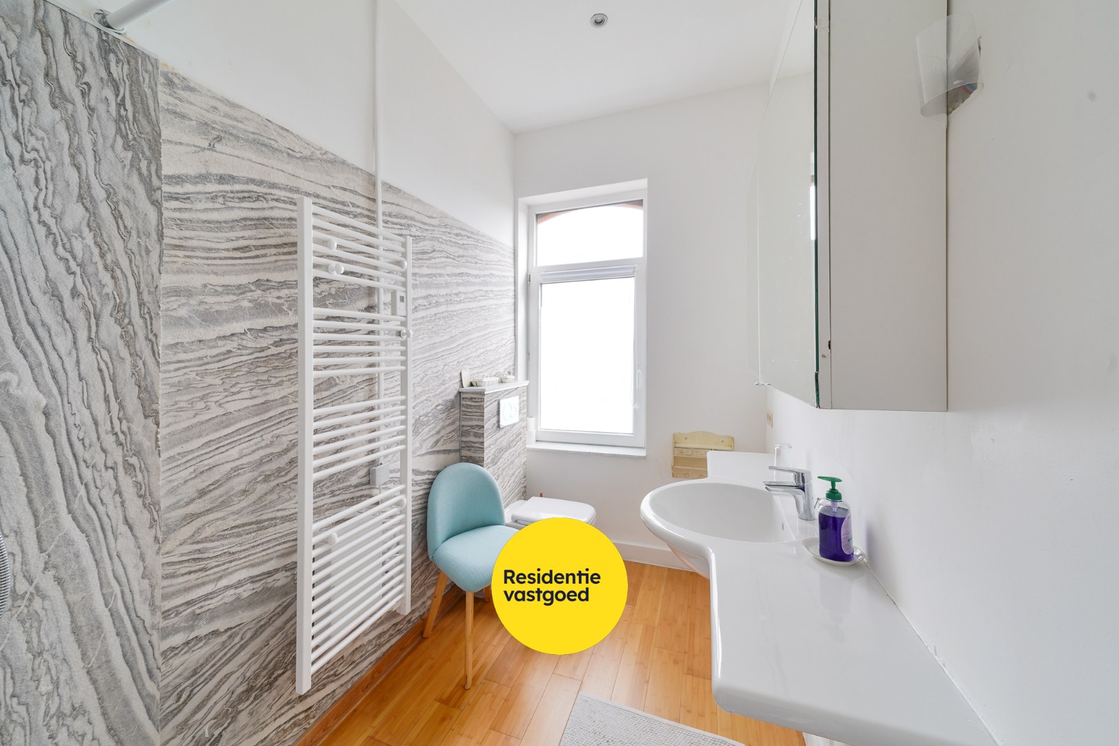 Unieke en karaktervolle hoekwoning te Raversijde 