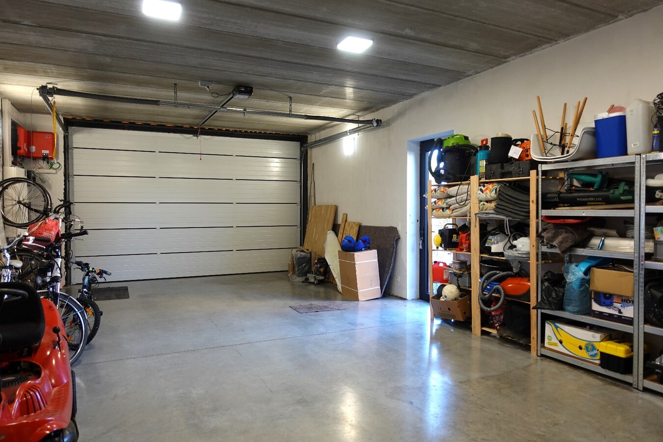 Uitzonderlijke luxe villa (2022) met prachtige tuin &amp; 5 slaapkamers op 2.162m² 