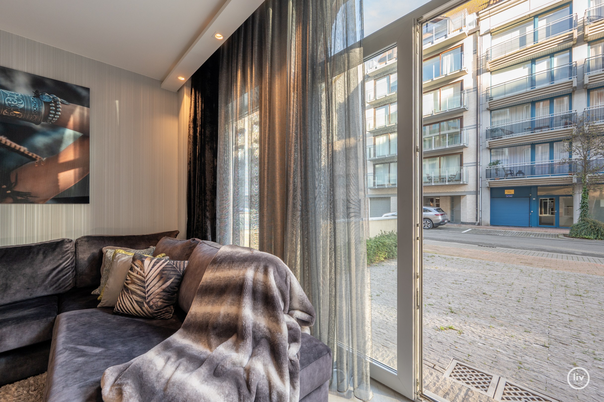 Appartement confortable avec deux chambres et possibilité de stationnement devant l'appartement. 