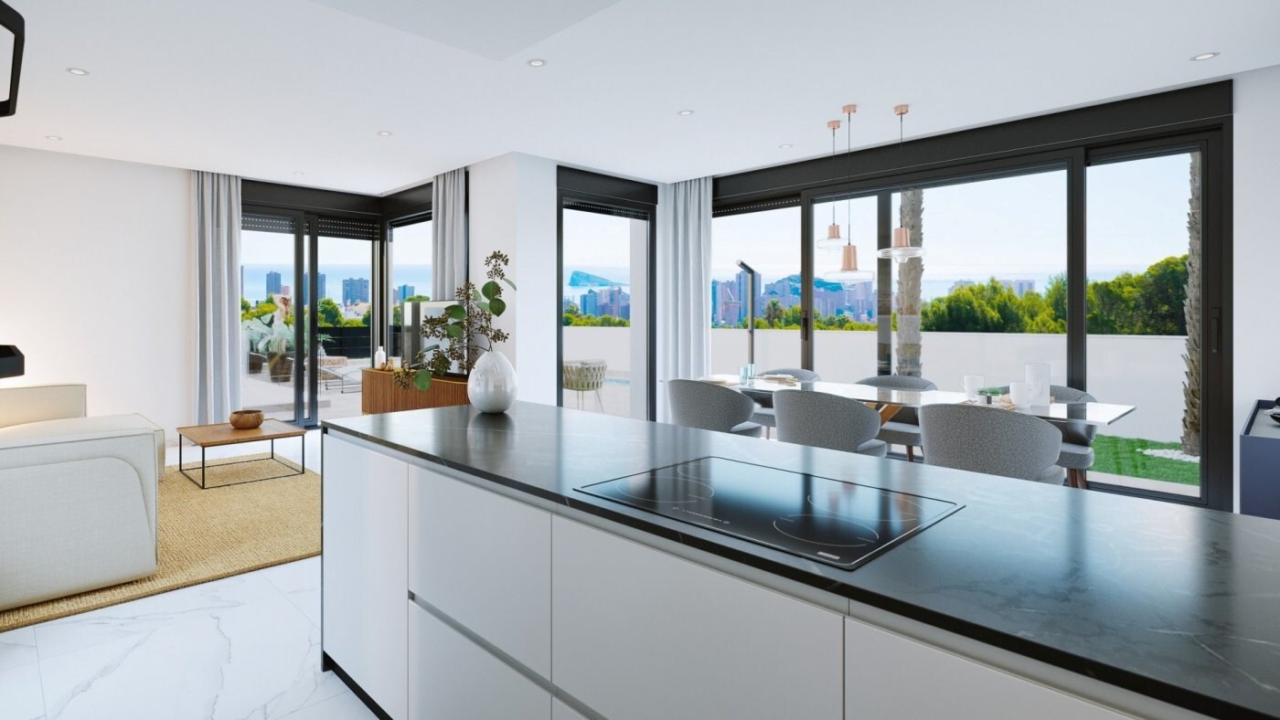 Luxe villa met uitzicht in de verte op de bergen en de Middelandse Zee 