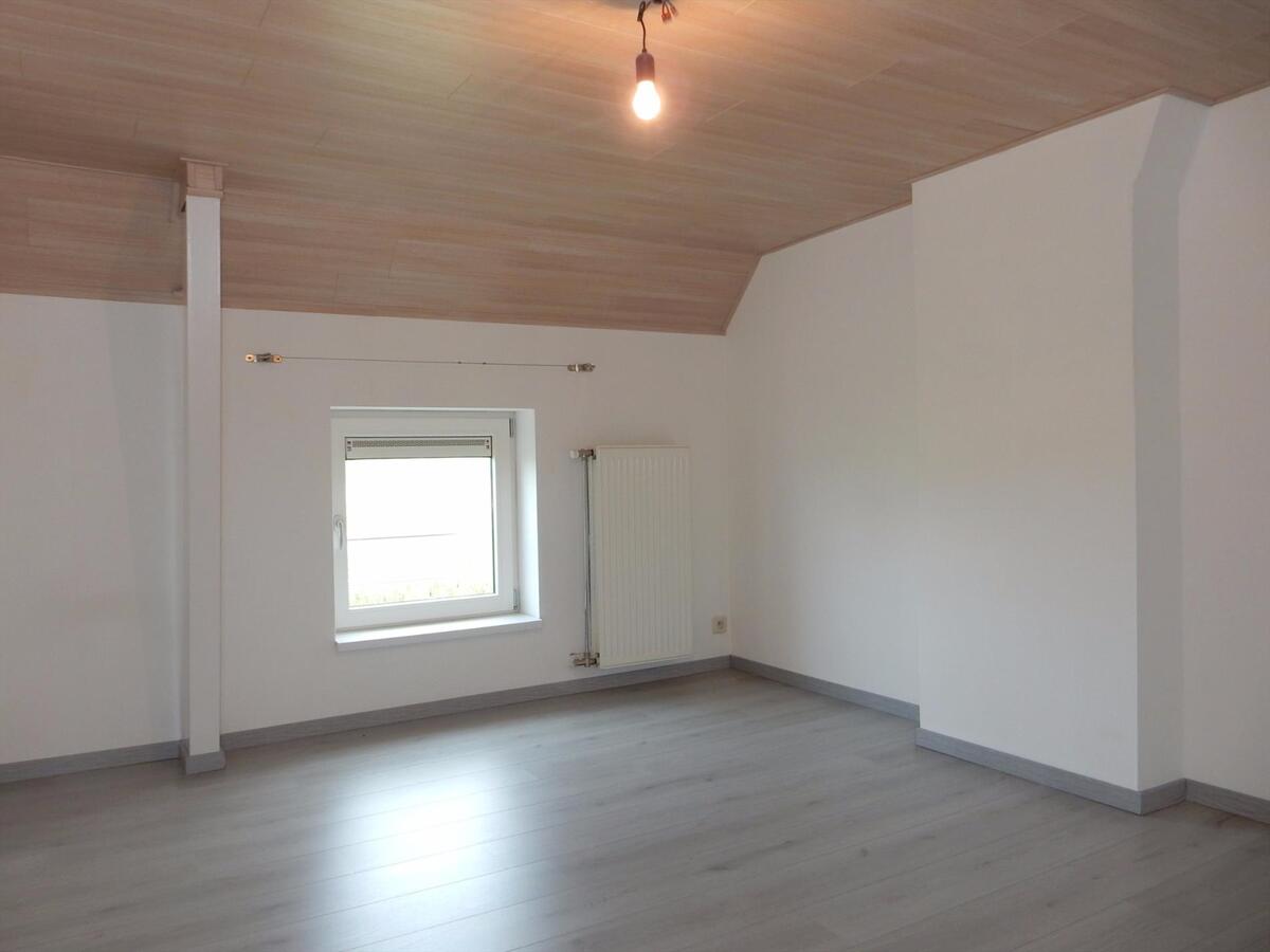 Half-open gerenoveerde woning 