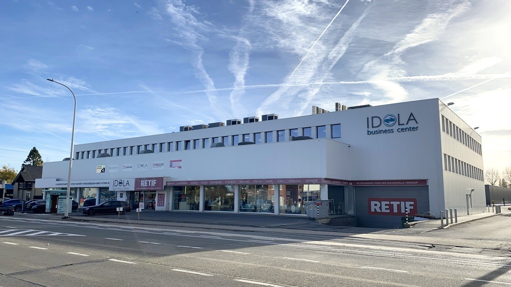 Gemeubelde kantoren in Idola Bedrijvencentrum in Lochristi