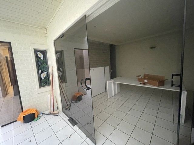 Polyvalente ruimte/opslagruimte te huur in Geel! 