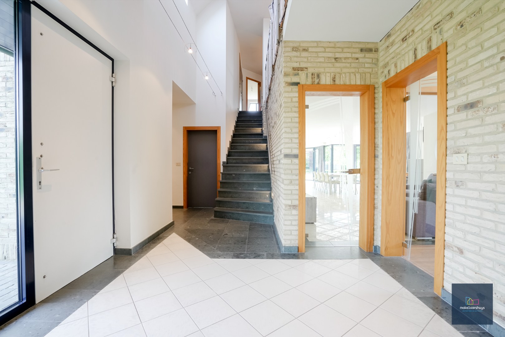 Karaktervolle villa op een prachtig perceel van 1862 m² 