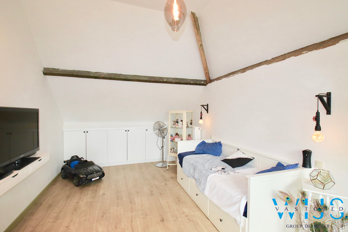 Instapklare gezinswoning met ZUIDgerichte tuin te Evergem! 