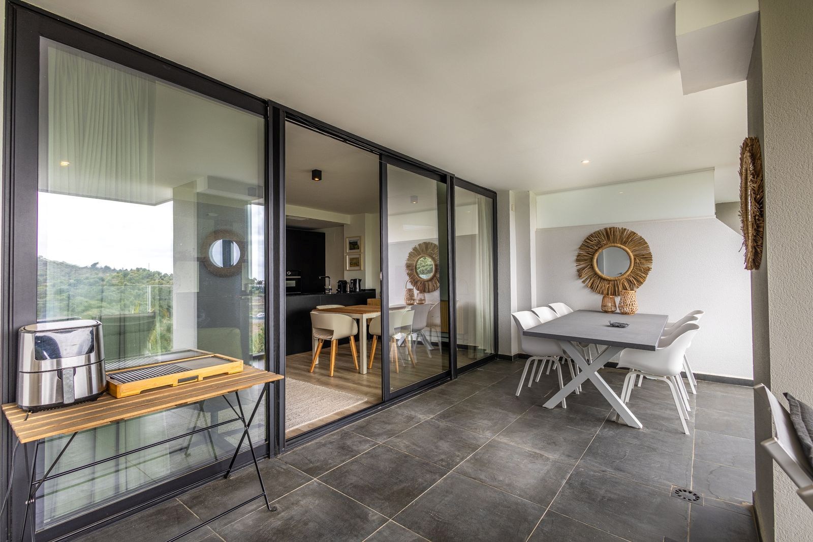 Hacienda el Sueño - Elegante 3-Slaapkamer Appartement met Panoramisch Terras, Zeezicht en Toeristenhuurlicentie 