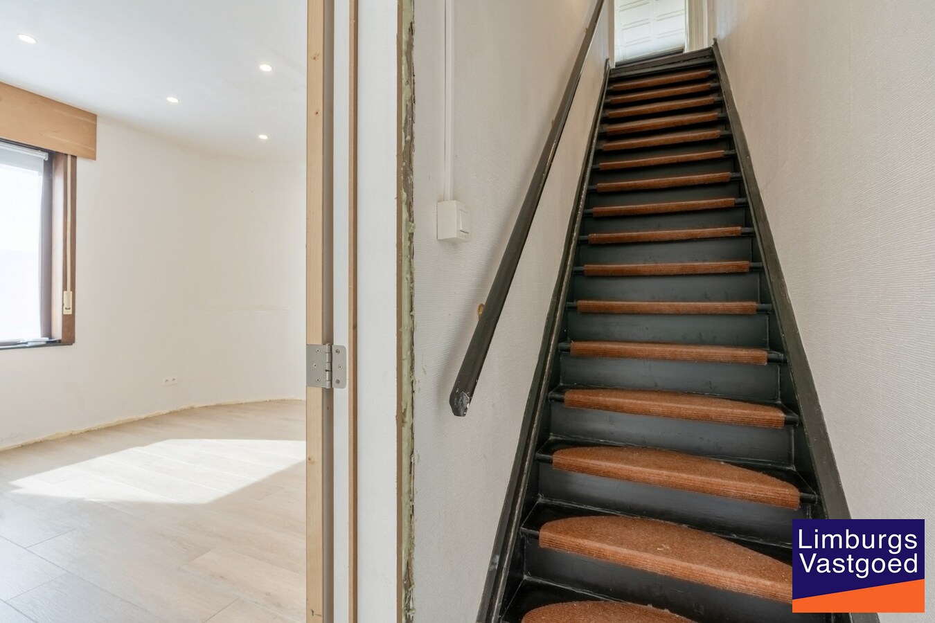 Te renoveren HOB met 3 slpk en garagebox, 13a77ca 