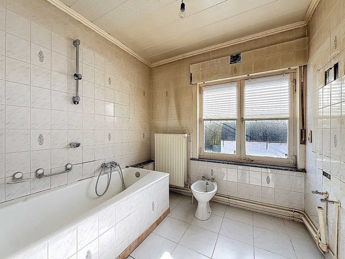 Renovatieproject HOB met garage op topligging te Zottegem 