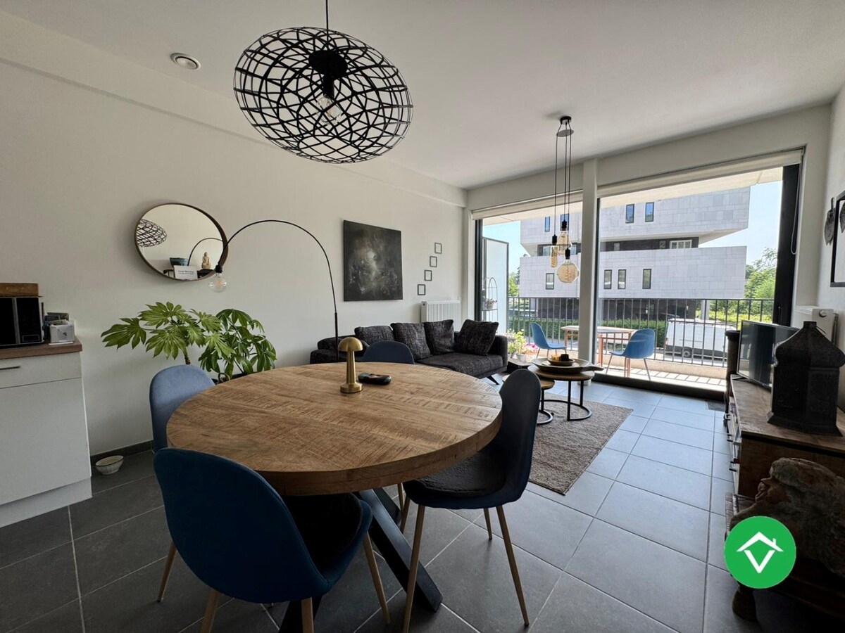 Modern 1-slaapkamerappartement met ruim terras aan de Vaartdijk in Brugge – EPC A 