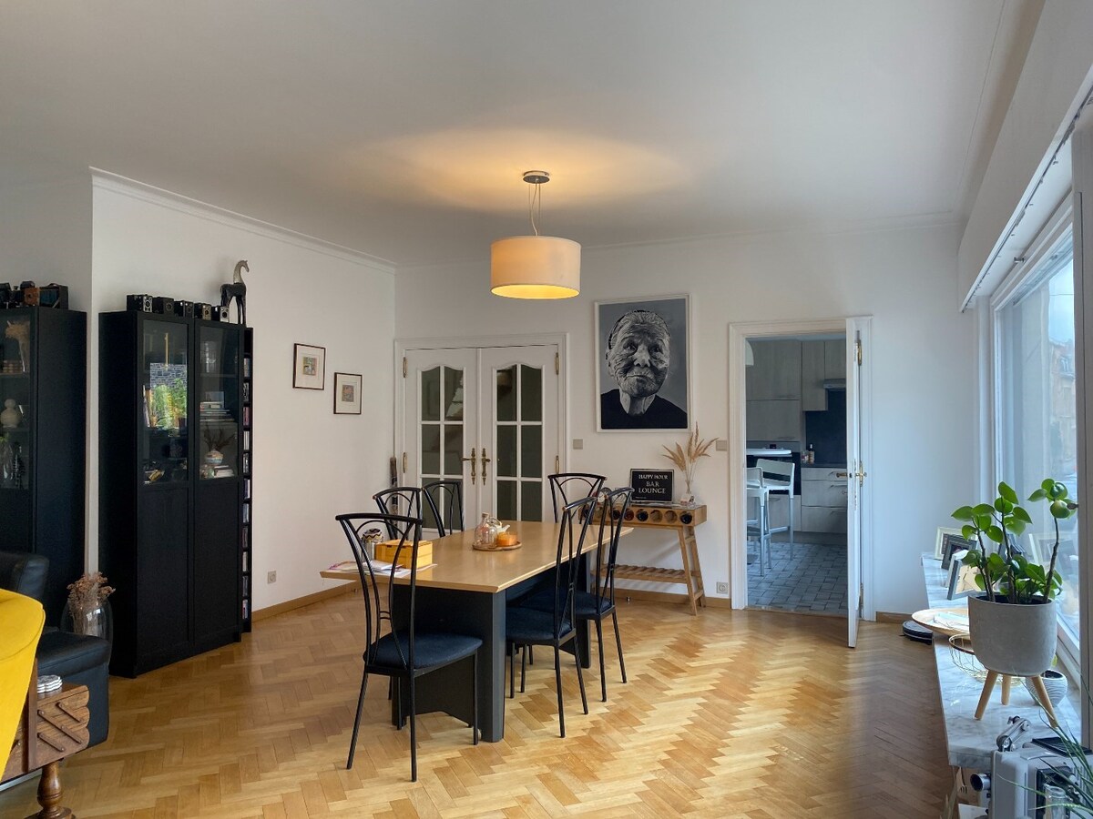 Ruime woning met garage pal in het centrum van Ieper 