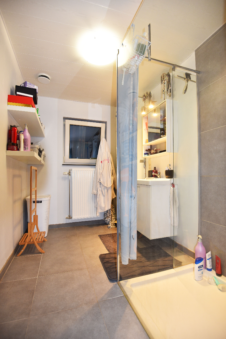 Gezinswoning met 3 slpks, autostaanplaats en tuin te Maldegem 