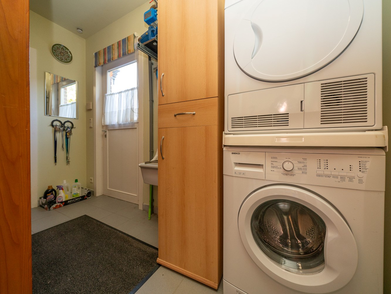 Instapklare, vrijstaande villa met 4 kamers op toplocatie 